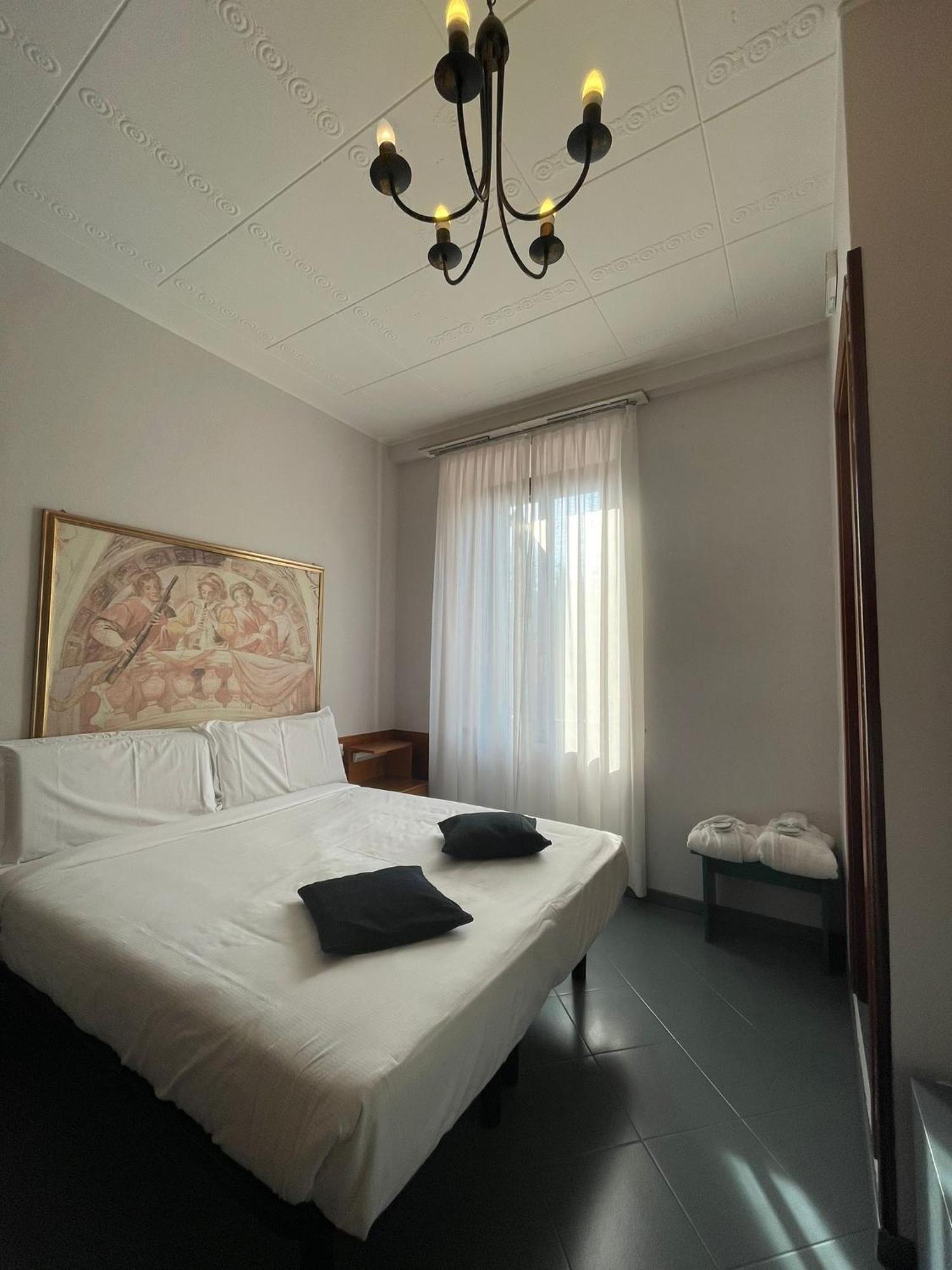 Hotel La Bussola Cittiglio Luaran gambar